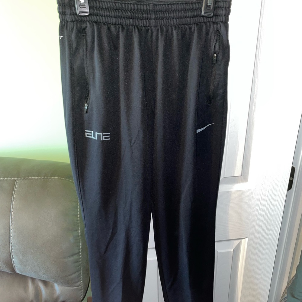 Men’s elite Nike joggers